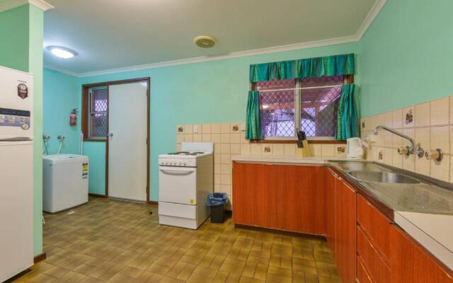 4/1 Maidstone Crescent