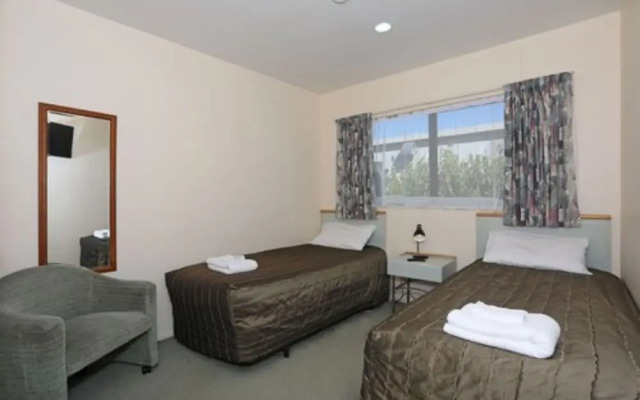 Pavilion Motel & Conference Centre