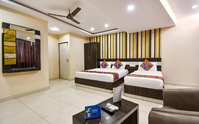 Fabhotel Rotano Suites