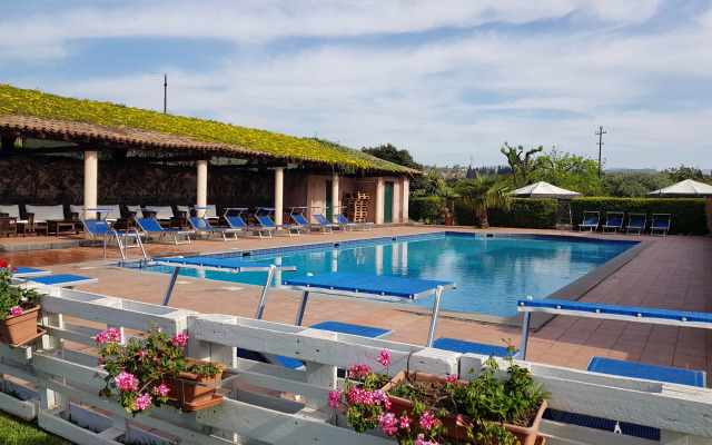 Hotel Etna