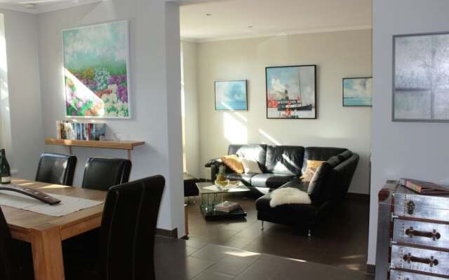 Holiday Apartment Kunsthues Laboe