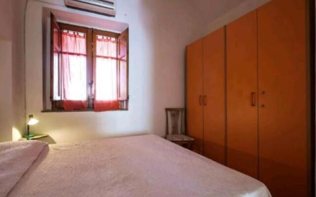 Apartment In The Square