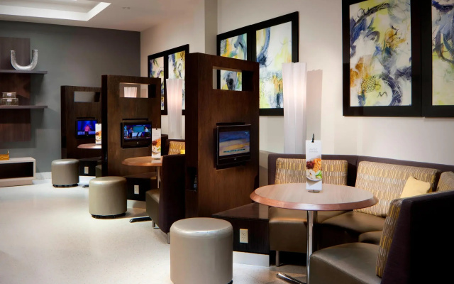 Courtyard by Marriott Miami Beach-South Beach