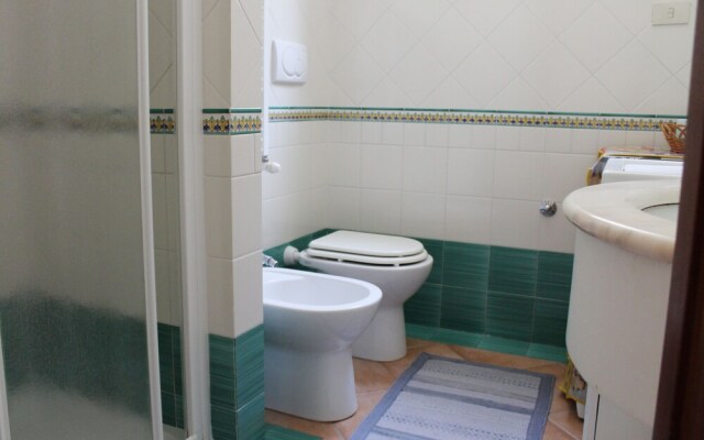 Amalfi Coast Incoming