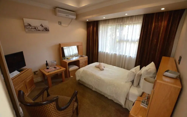 Norscot Manor Guest Lodge