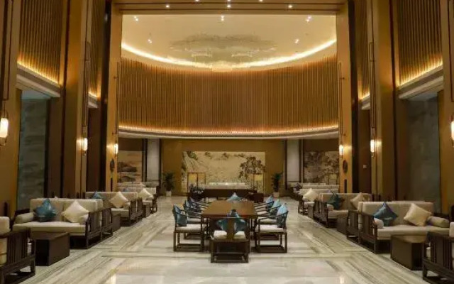 Linyi River Hotel