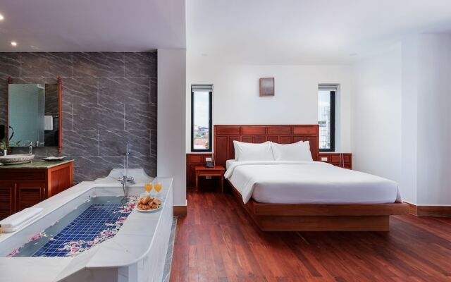 Two Seasons Siem Reap Hotel