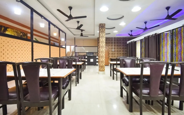 Akash Guest House by OYO Rooms