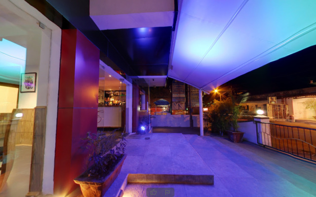 Night Inn