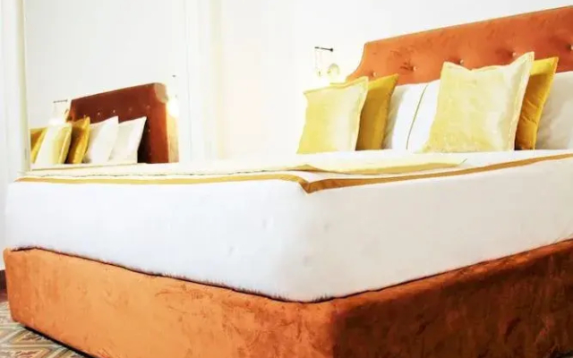Scene Suites Apartments