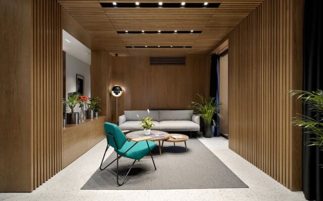Dominic Smart & Luxury Suites - Edition