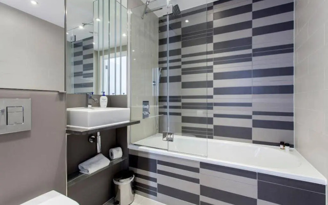 Avant Garde Apartment