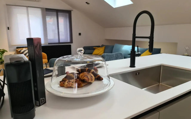 Guesthouse Porto 100m see, close Sandy beach, Pebble beach