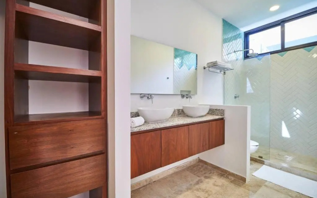 202 Amena Beautiful&Cozy 2 Bedroom in quite place