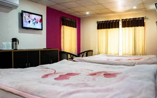 Hotel Lal Kothi Pahalgam