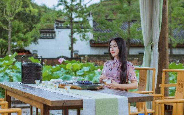 Houtang Holiday Manor