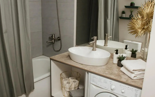 БонАпарт на улице Нижняя