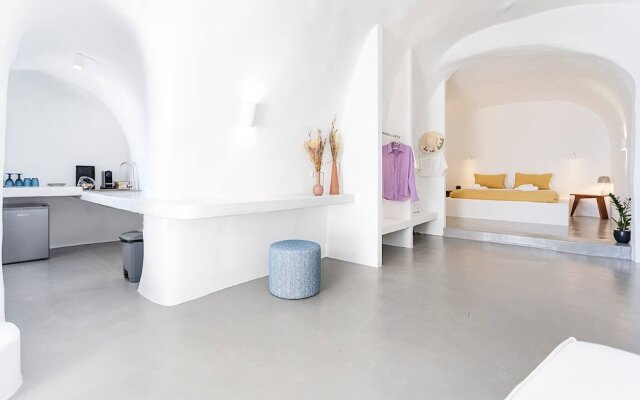 Aristofanis Sunrise Suite