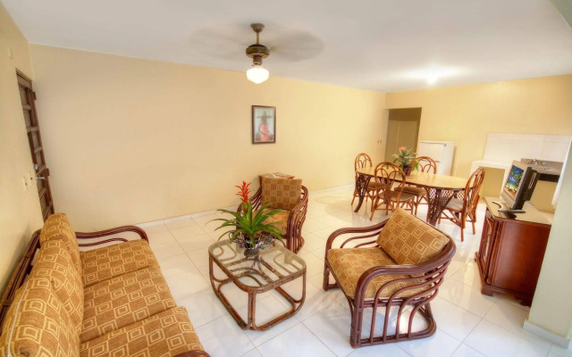 Apart-Hotel Plaza Colonial