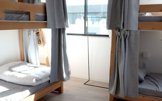 Matoi Hostel & Bar