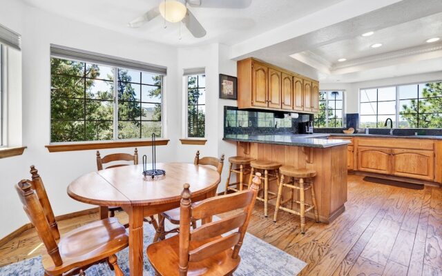 Chateau DE BIG Bear #2328