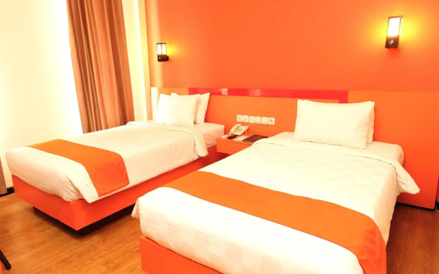 Halogen Hotel