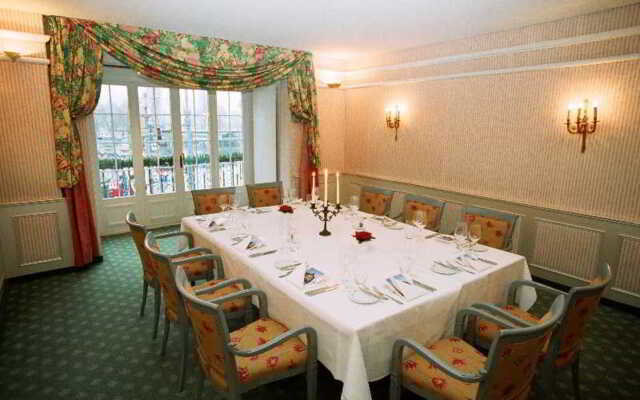 Hotel Alpina