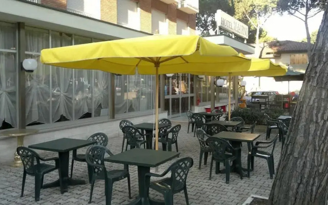 Hotel Madonna Del Pino