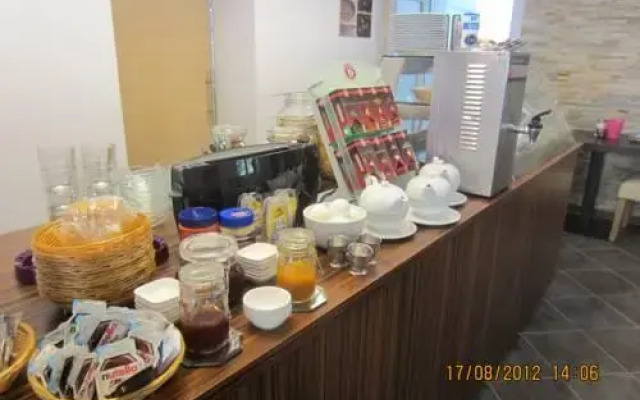 Hotel Dah-inn