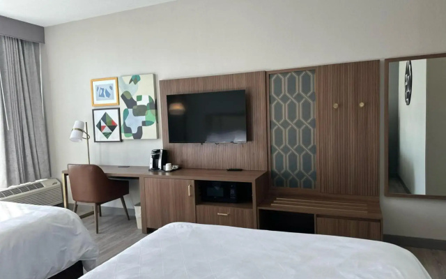 Holiday Inn Roanoke-Tanglewood-Rt 419&i581 by IHG