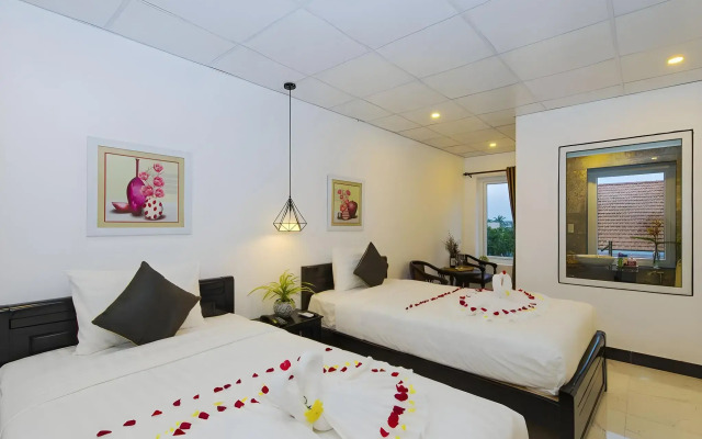 Hoi An Sunny Pool Villa