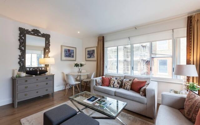 Bright 2 Bedroom Apartment Chelsea