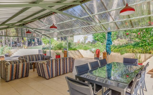 Devonleigh Bed & Breakfast