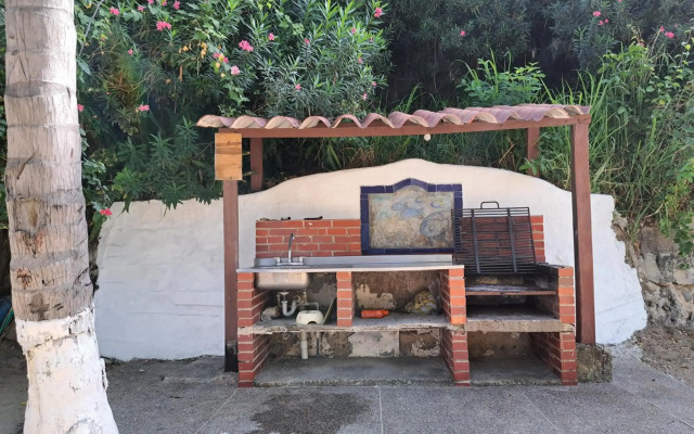 Apartamento con playa privada y piscina