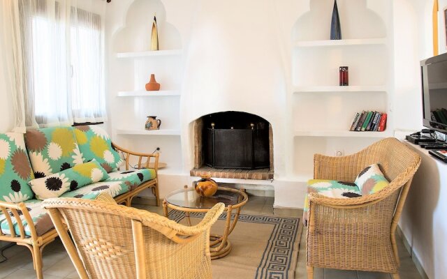 Cozy Holiday Home in Playa de Pals With Swimming Pool