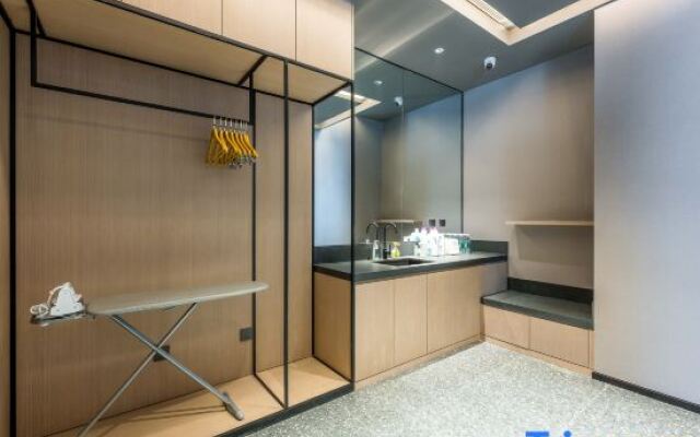 Отель Atour Hotel Youanmenqiao Beijing South Railway Station