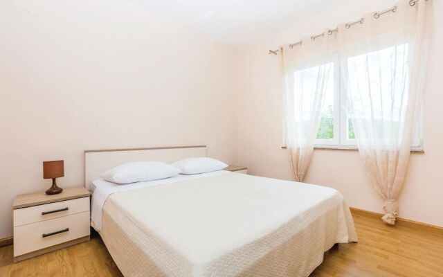 Beautiful Home in Supetarska Draga With Wifi and 3 Bedrooms