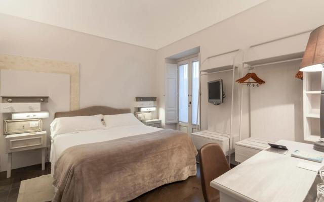 Locanda Don Serafino Historical Boutique Hotel