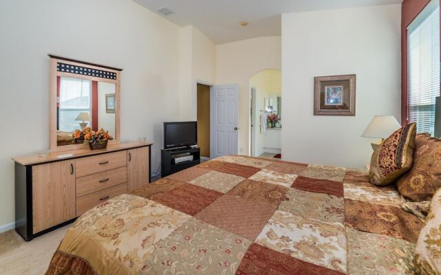 8147 fan Palm way