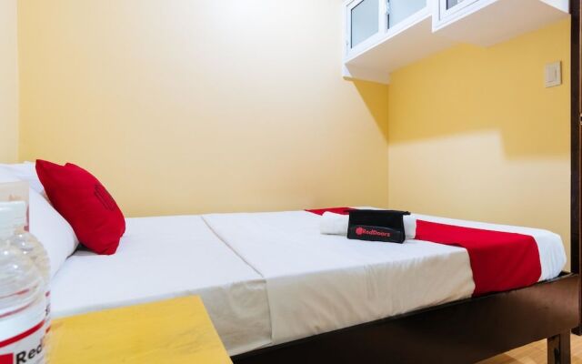 RedDoorz Plus near Strawberry Farm Baguio