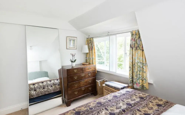 Welcoming and comfortable 1BR in South London