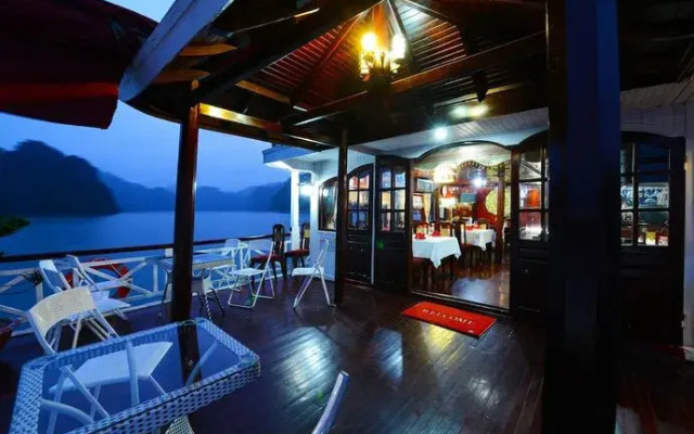 Imperial Legend Cruise Ha Long