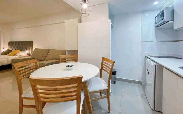 Studio With Pool and Balcony In San Telmo
