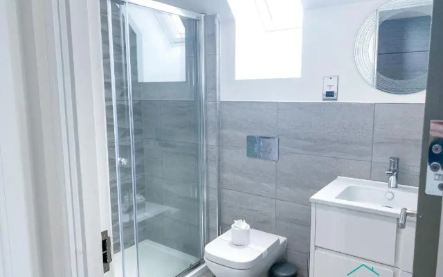 Waterstone House Penthouse Apartment