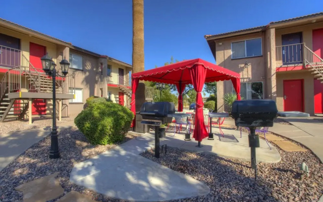 Park Suites at 145 - One Bedroom Apartment