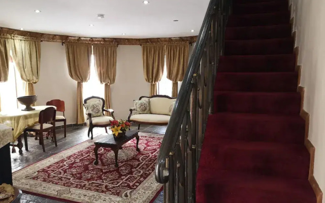 Excalibur Boutique Hotel