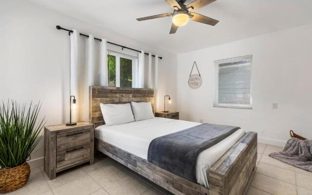 Alani Bay Premium Condos