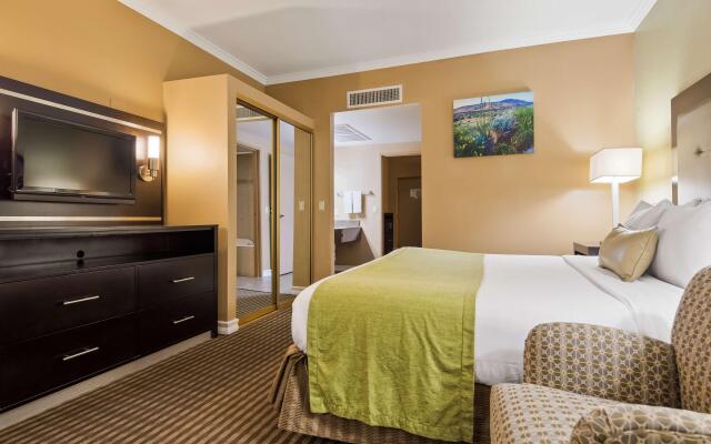 Best Western Royal Sun Inn & Suites