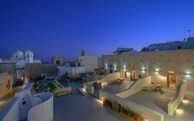 Elements Cave Suites