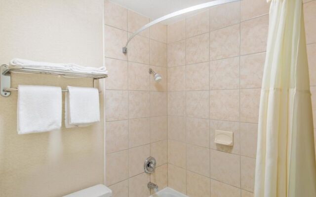 Days Inn Roanoke Near I-81